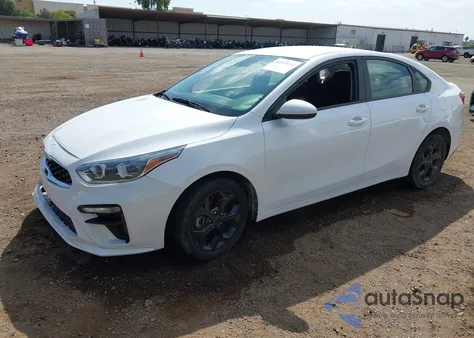 2021 Kia Forte Lxs z USA, uszkodzony, nr VIN 3KPF24AD6ME354275
